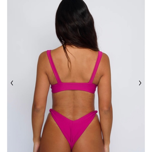 NWT Skatie Brand Bikini Top - Picture 2 of 5